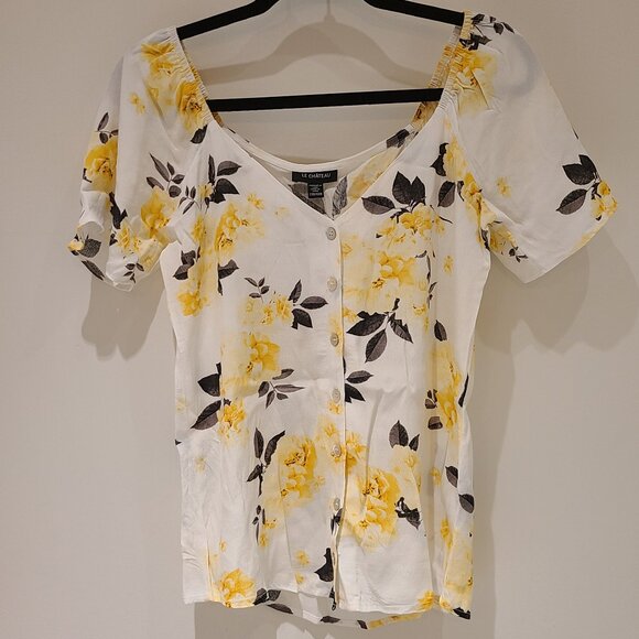 Floral short sleeve button up top - Picture 1 of 4